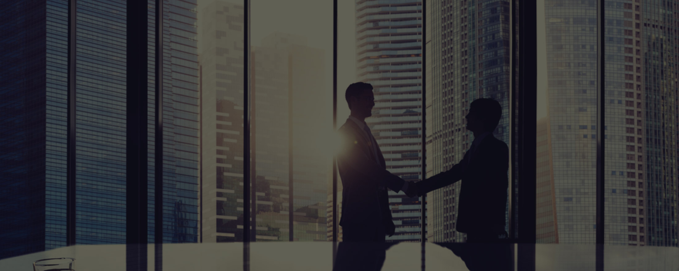 dataforce-shake-hands